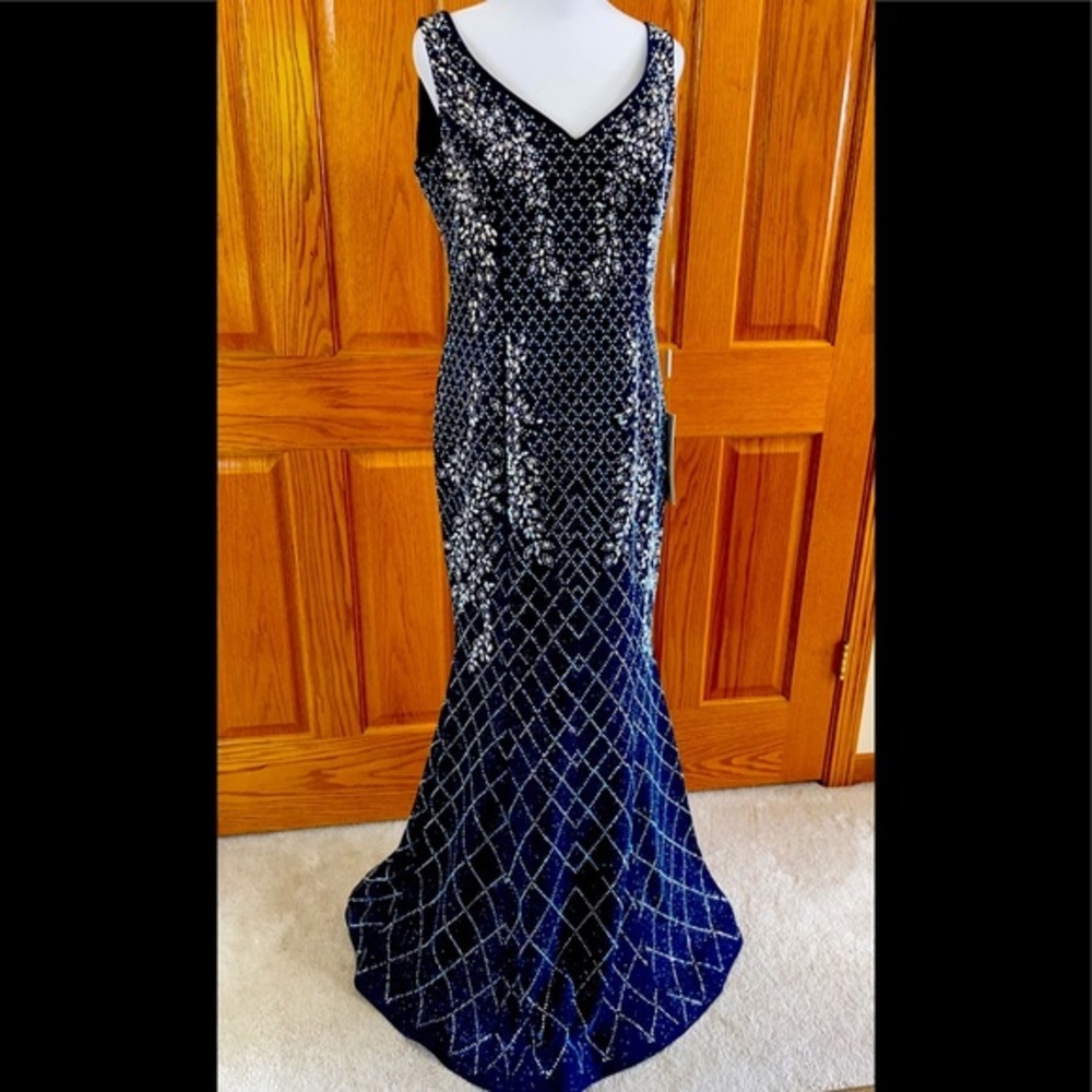 Formal Dress Size 10/12 Navy Silver Pageant Prom Heavily Beaded Mermaid Style
